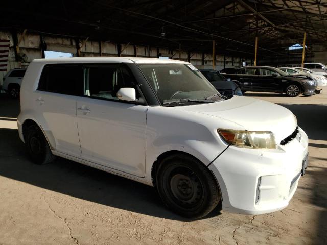 JTLZE4FE3B1122615 - 2011 TOYOTA SCION XB WHITE photo 4