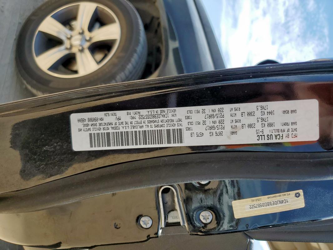 1C4NJDEB8GD557522 - 2016 JEEP COMPASS LATITUDE BLACK photo 13