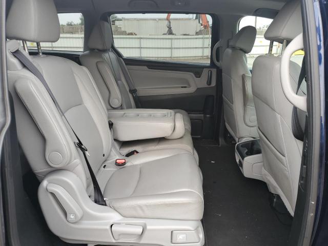 5FNRL6H74JB020693 - 2018 HONDA ODYSSEY EXL BLUE photo 11
