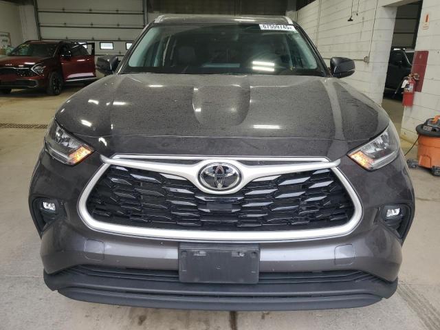 5TDGZRBH2NS569951 - 2022 TOYOTA HIGHLANDER XLE 灰色 照片 5