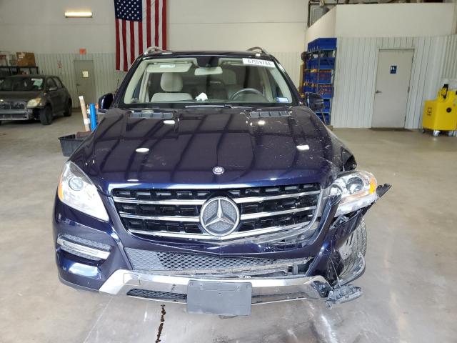 4JGDA5HBXFA579580 - 2015 MERCEDES-BENZ ML 350 4MATIC BLUE photo 5