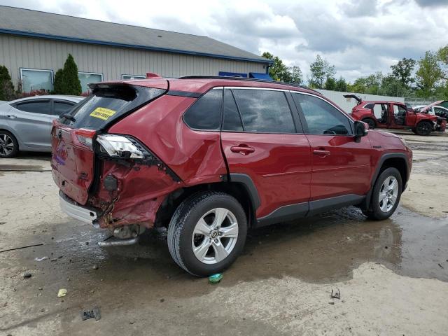 4T3R6RFV7MU030787 - 2021 TOYOTA RAV4 XLE 红色 照片 3