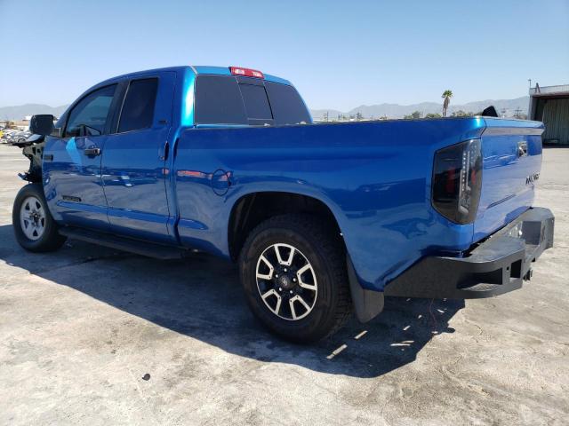 5TFRY5F18HX213553 - 2017 TOYOTA TUNDRA DOUBLE CAB SR/SR5 BLUE photo 2