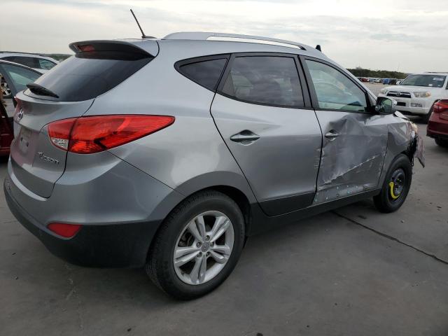 KM8JU3AC3DU742986 - 2013 HYUNDAI TUCSON GLS SILVER photo 3