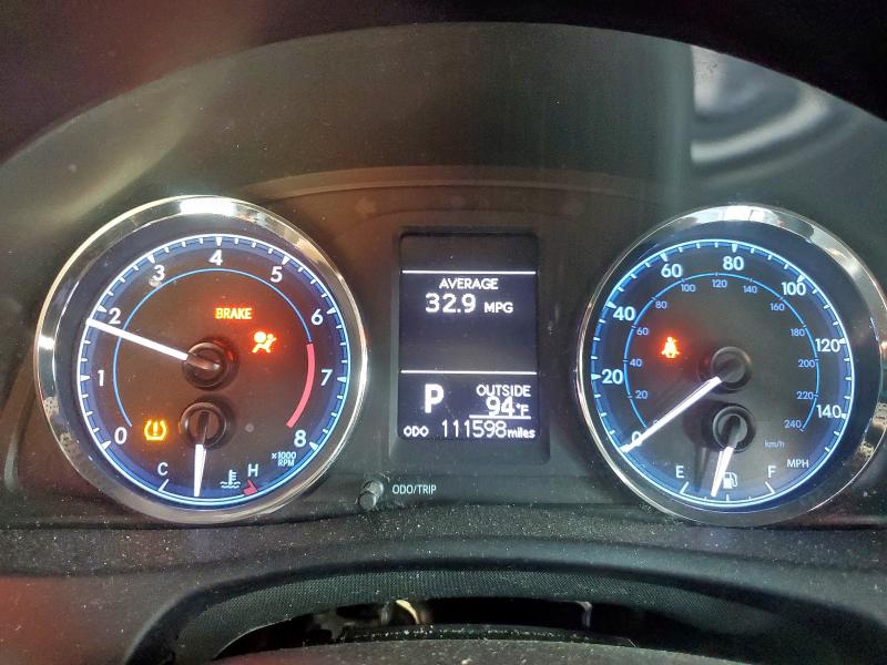 5YFBURHE5KP875200 - 2019 TOYOTA COROLLA LE L RED photo 9