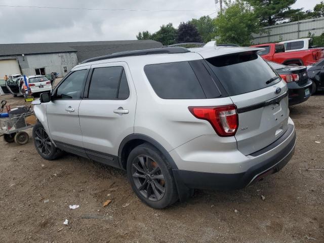 1FM5K7D89HGA03180 - 2017 FORD EXPLORER XLT 银色 照片 2