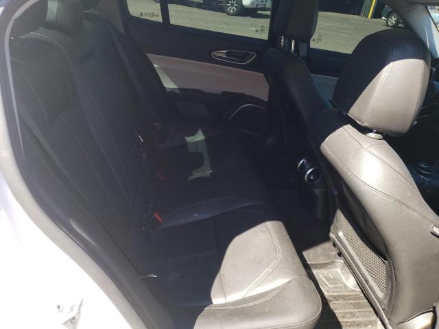 ZARFAMAN6K7597969 - 2019 ALFA ROMEO GIULIA 白色 照片 10