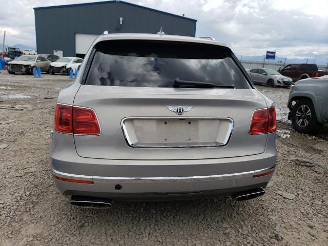 SJAAC2ZV3JC016829 - 2018 BENTLEY BENTAYGA SILVER photo 6