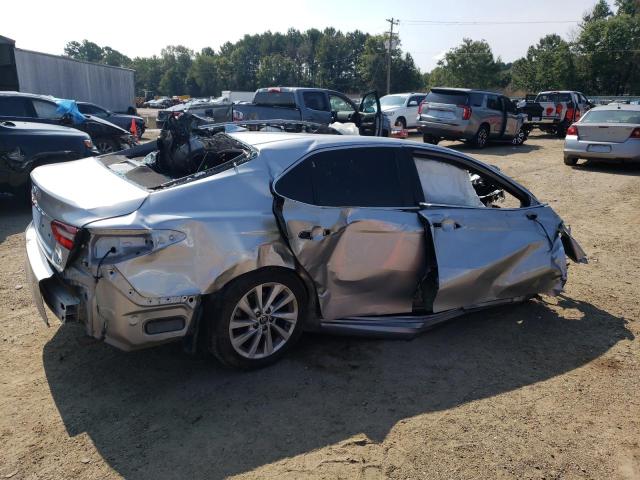4T1C11AK0NU664858 - 2022 TOYOTA CAMRY LE SILVER photo 3
