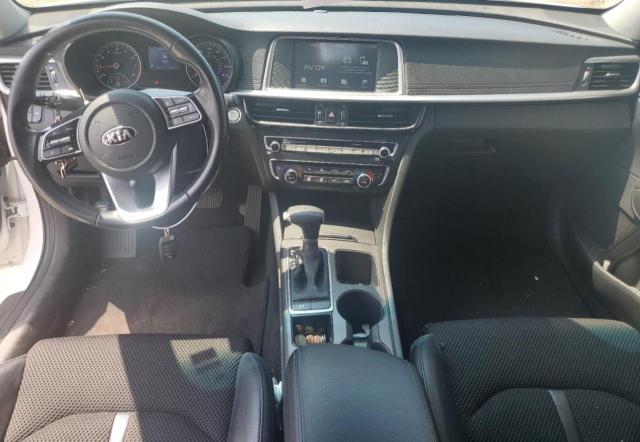 5XXGT4L38KG374232 - 2019 KIA OPTIMA LX أبيض صورة 8