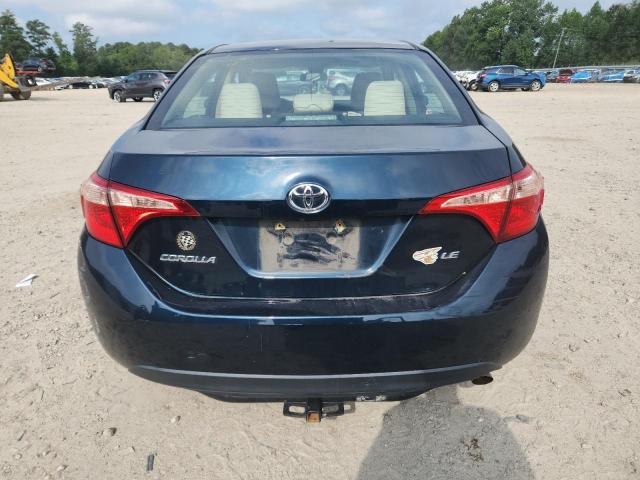 2T1BURHE1JC019455 - 2018 TOYOTA COROLLA L BLUE photo 6