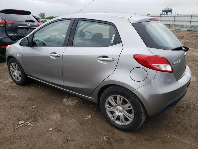 JM1DE1KZ0D0170532 - 2013 MAZDA MAZDA2 GRAY photo 2