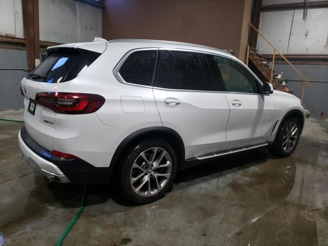 5UXCR6C04P9N50792 - 2023 BMW X5 XDRIVE40I WHITE photo 3