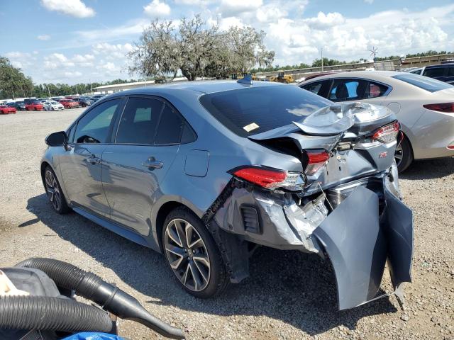 5YFS4MCE3MP094737 - 2021 TOYOTA COROLLA SE GRAY photo 2