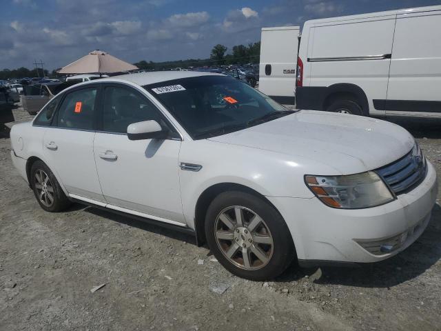 1FAHP24W58G186586 - 2008 FORD TAURUS SEL WHITE photo 4