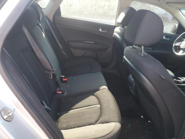 5XXGT4L32KG288043 - 2019 KIA OPTIMA LX SILVER photo 10