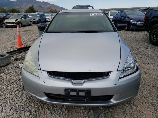 JHMCM55103C074097 - 2003 HONDA ACCORD DX SILVER photo 5