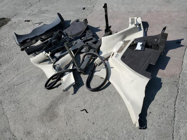 5LMCJ1A9XFUJ10805 - 2015 LINCOLN MKC GRAY photo 13