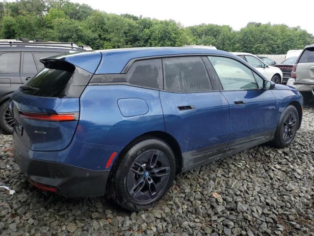 WB523CF00RCN33157 - 2024 BMW IX XDRIVE50 BLUE photo 3