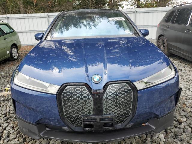 WB523CF00RCN33157 - 2024 BMW IX XDRIVE50 BLUE photo 5