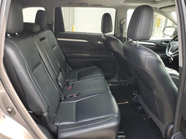 5TDJKRFH3GS231983 - 2016 TOYOTA HIGHLANDER XLE GRAY photo 11