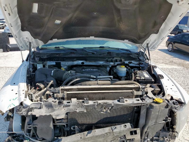 3C6UR5CJ1JG155962 - 2018 RAM 2500 ST WHITE photo 11