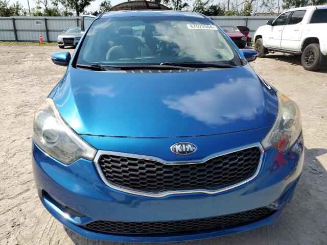 KNAFX4A88E5088546 - 2014 KIA FORTE EX BLUE photo 5