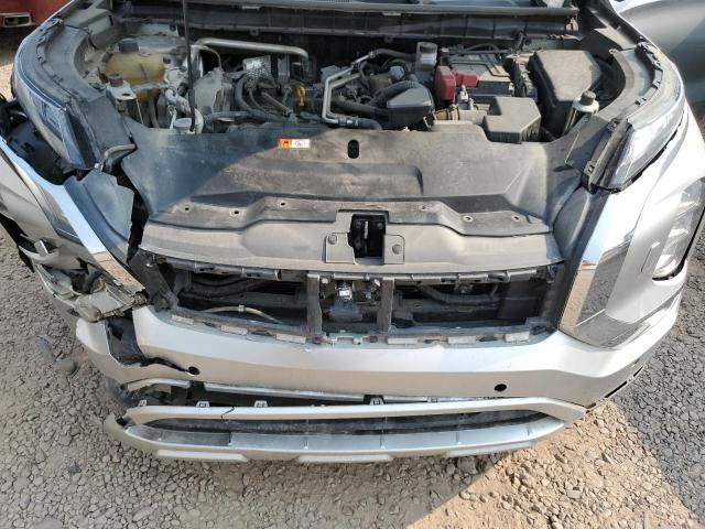 JA4J4UA88NZ074476 - 2022 MITSUBISHI OUTLANDER SE SILVER photo 12