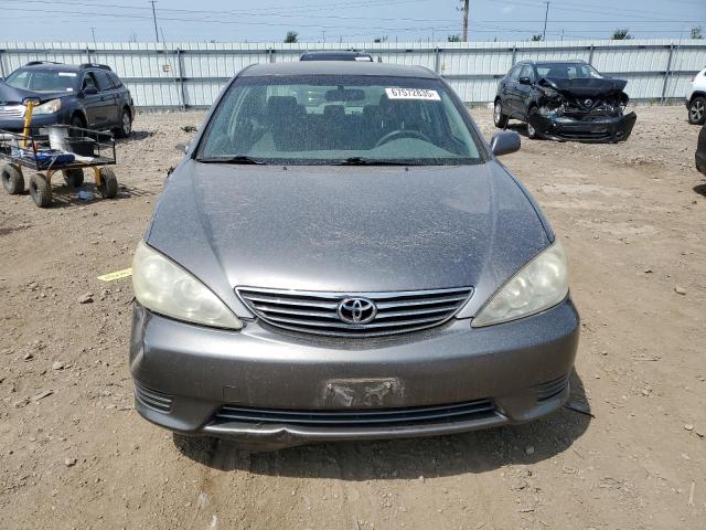 JTDBE30K463054325 - 2006 TOYOTA CAMRY LE 灰色 照片 5