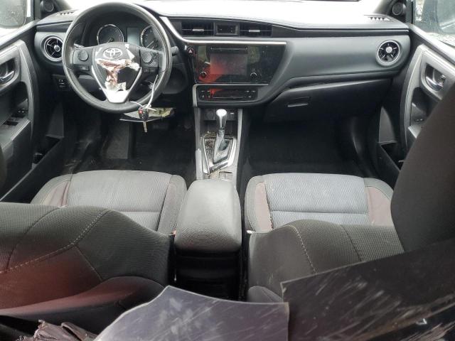 5YFBURHE5JP773832 - 2018 TOYOTA COROLLA L გრაფიტი ფოტო 8