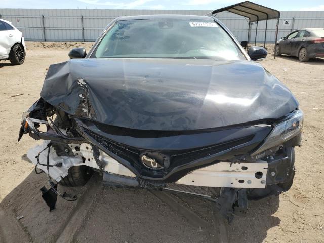 4T1G11AK4PU186657 - 2023 TOYOTA CAMRY SE NIGHT SHADE BLACK photo 5