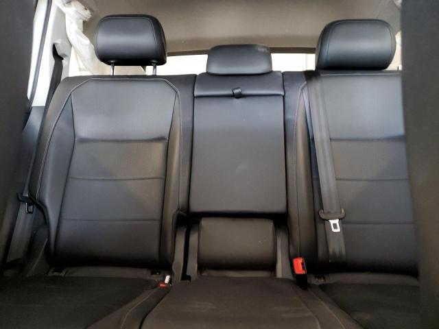 3VV2B7AX5JM097557 - 2018 VOLKSWAGEN TIGUAN SE Белый фото 10