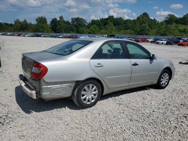 4T1BE32K12U114347 - 2002 TOYOTA CAMRY LE Argent photo 3
