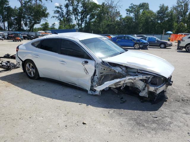 5NPEG4JA2MH063013 - 2021 HYUNDAI SONATA SE WHITE photo 4