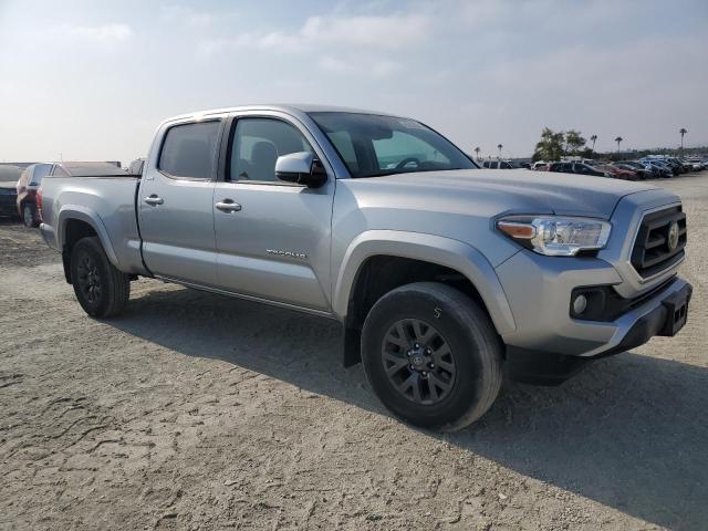 3TMDZ5BN8NM127533 - 2022 TOYOTA TACOMA DOUBLE CAB SILVER photo 4