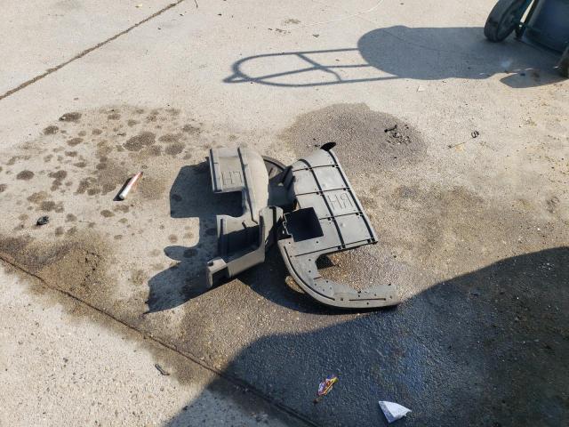 KNMAT2MT9GP697780 - 2016 NISSAN ROGUE S SILVER photo 13