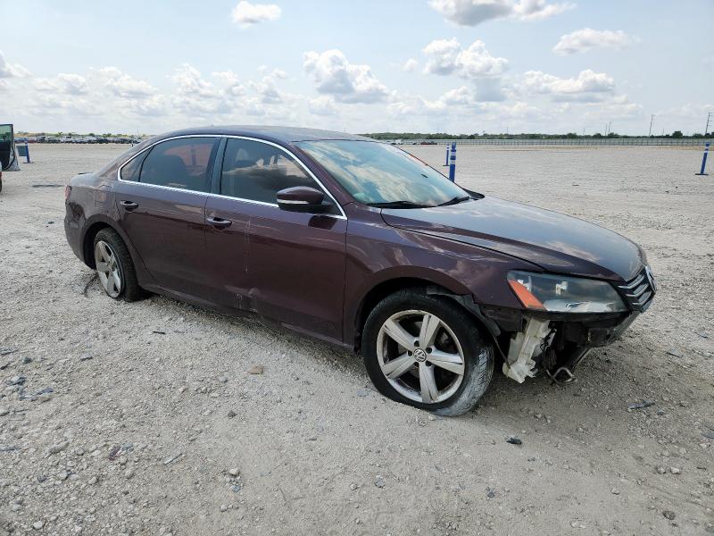 1VWBP7A30DC108528 - 2013 VOLKSWAGEN PASSAT SE Темно-червоний фото 4