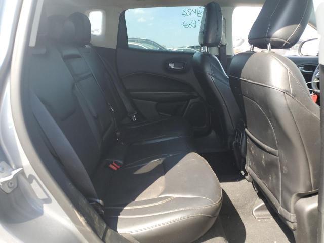 3C4NJCBB4HT668658 - 2017 JEEP COMPASS LATITUDE 银色 照片 10