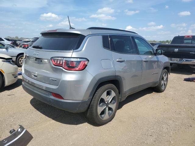 3C4NJCBB4HT668658 - 2017 JEEP COMPASS LATITUDE 银色 照片 3