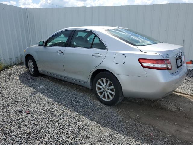 4T4BF3EK6AR046673 - 2010 TOYOTA CAMRY BASE SILVER photo 2