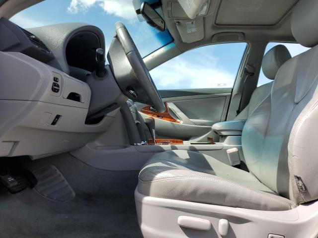 4T4BF3EK6AR046673 - 2010 TOYOTA CAMRY BASE SILVER photo 7