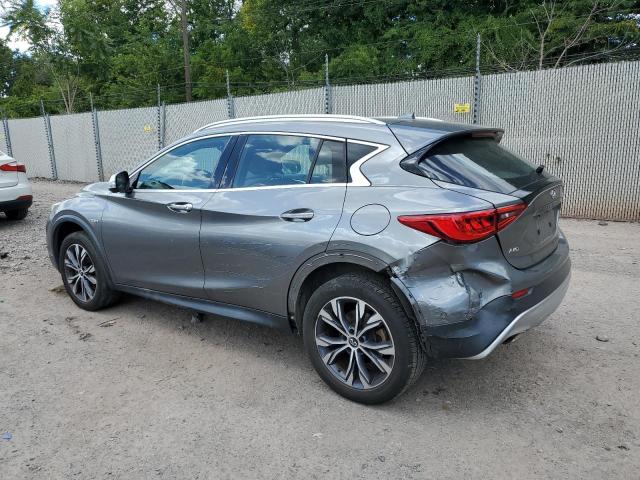 SJKCH5CR4HA029226 - 2017 INFINITI QX30 BASE GRAY photo 2