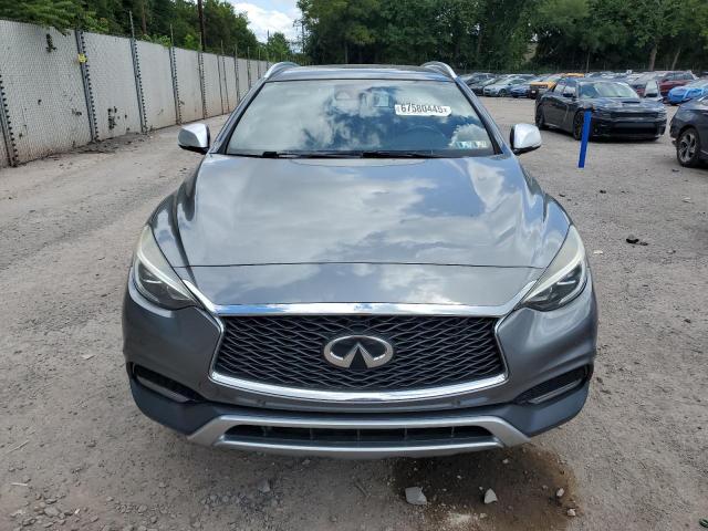 SJKCH5CR4HA029226 - 2017 INFINITI QX30 BASE GRAY photo 5