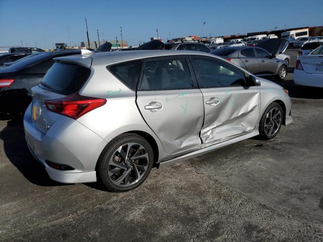 JTNKARJE1GJ509938 - 2016 TOYOTA SCION IM SILVER photo 3