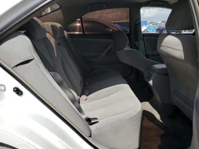 4T1BF3EK6BU727024 - 2011 TOYOTA CAMRY BASE Weiß Foto 10