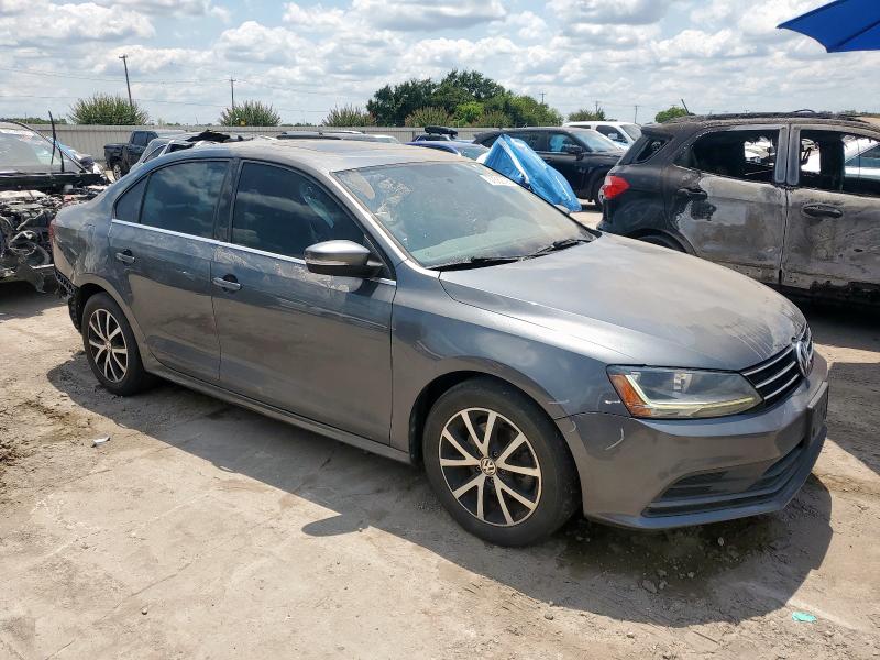 3VWDB7AJ3HM279347 - 2017 VOLKSWAGEN JETTA SE SILVER photo 4