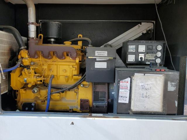 1Z9BU1123ZL004A31 - 2004 UNKN GENERATOR WHITE photo 7