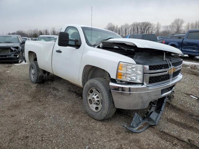 1GC0CVCG9EF178068 - 2014 CHEVROLET 2500 HD C2500 HEAVY DUTY WHITE photo 4