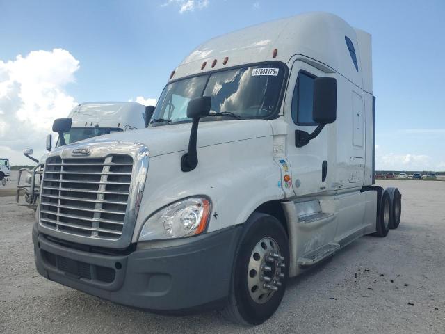 3AKJGLDR0GSGP8590 - 2016 FREIGHTLINER CASCADIA 1 WHITE photo 2