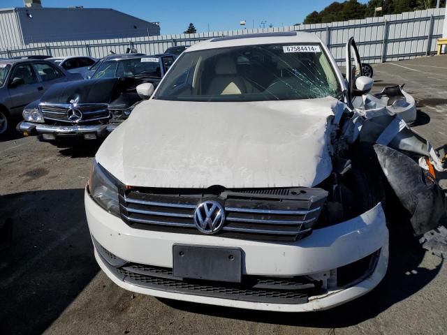 1VWBP7A39DC004927 - 2013 VOLKSWAGEN PASSAT SE WHITE photo 5